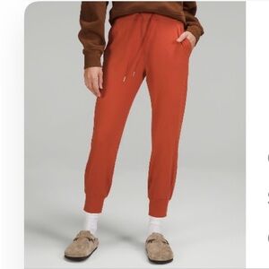 Lululemon Ready to Rulu classic-fit high-rise 7/8 joggers